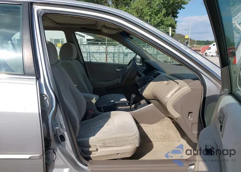 1998 Honda Accord Ex z USA, uszkodzony, nr VIN 1HGCG5656WA233507